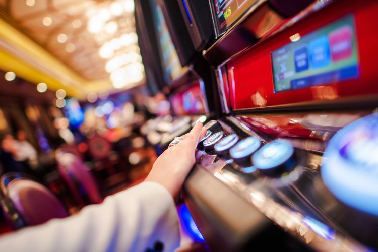 ビデオスロットのおすすめ7選|選び方や当たりやすいオンカジを紹介