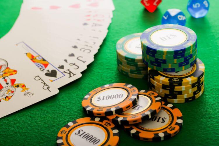 ブラックジャックで効率良く勝つための攻略法3選